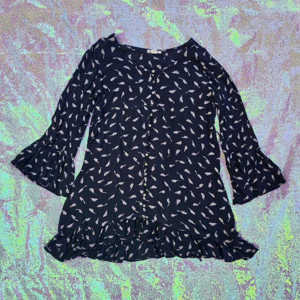 BILLABONG WOMENS DRESS, BLACK WITH FLORAL PATTERN, MEDIUM, RUFFLES, BELLE SLEEVE